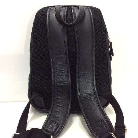 Mochila en Piel de JL en color Negro