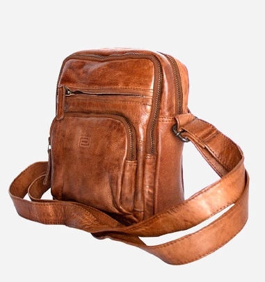 Bolso Artesanal tipo bandolera color cuero de Coferpiel