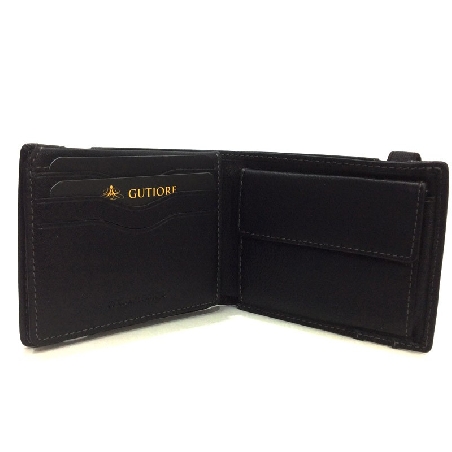 Americana de Piel con Monedero con Goma en color Negro