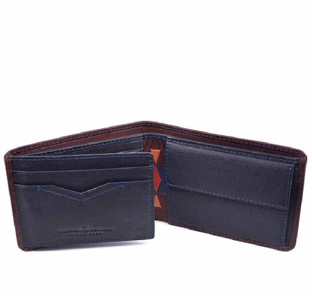 Americana hombre de Piel Etnica color Marron Bellido
