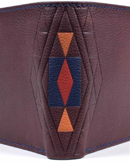 Americana hombre de Piel Etnica color Marron Bellido