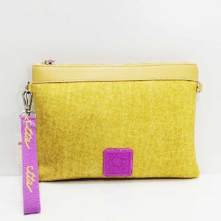 Bolso cartera de caminatta Papagayo en color Mostaza