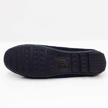 Mocasin para Mujer en color Negro acabado picado