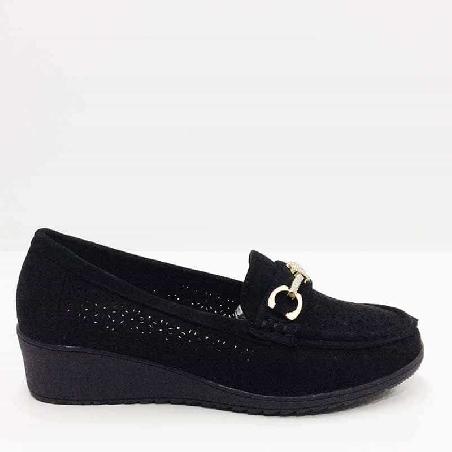 Mocasin con cuña Negro para mujer con cadena