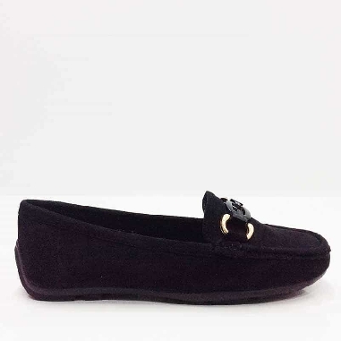 Mocasin Negro para mujer con cadena