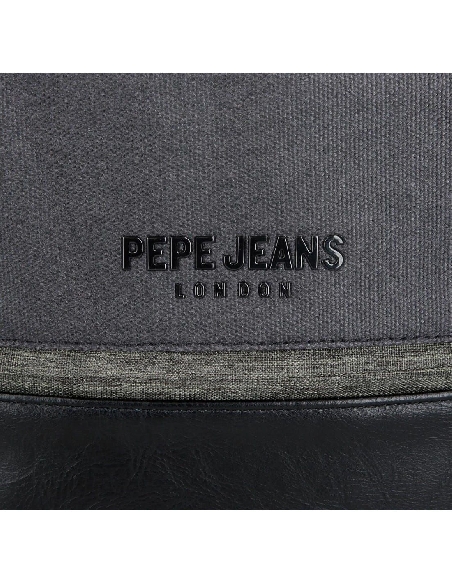 Neceser de hombre para viaje de Pepe Jeans Grays