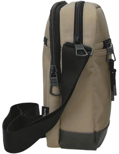 Bandolera para hombre de Pepe Jeans Waltfotd Camel de lado