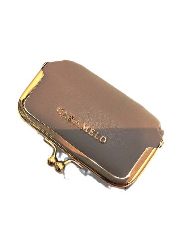 Monedero Boquilla Caramelo de Piel con Espejo Interior